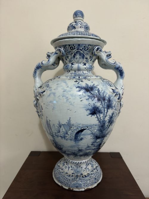 18TH CENTURY LARGE DELFT URN VASE WITH HANDLES - ADDITIONAL PHOTO 4