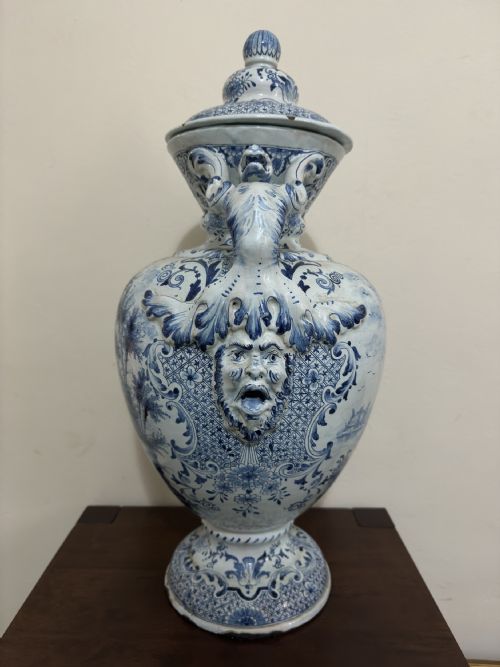 18TH CENTURY LARGE DELFT URN VASE WITH HANDLES - ADDITIONAL PHOTO 6