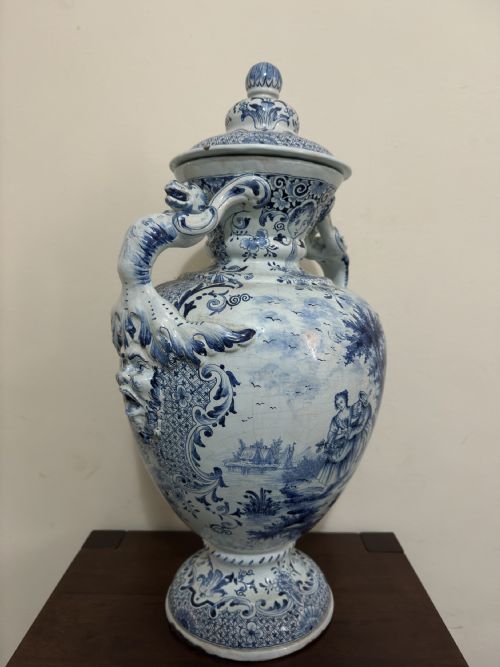 18TH CENTURY LARGE DELFT URN VASE WITH HANDLES - ADDITIONAL PHOTO 7