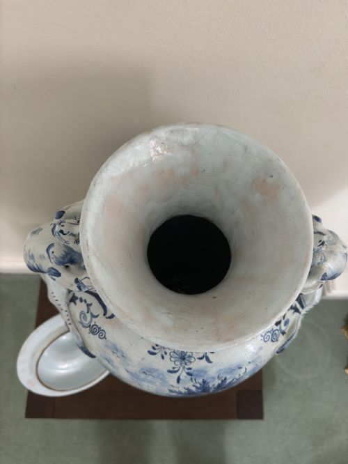 18TH CENTURY LARGE DELFT URN VASE WITH HANDLES - ADDITIONAL PHOTO 10