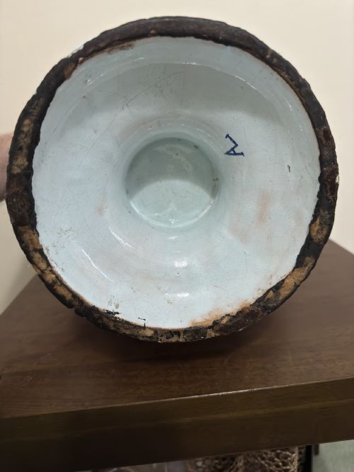 18TH CENTURY LARGE DELFT URN VASE WITH HANDLES - ADDITIONAL PHOTO 11
