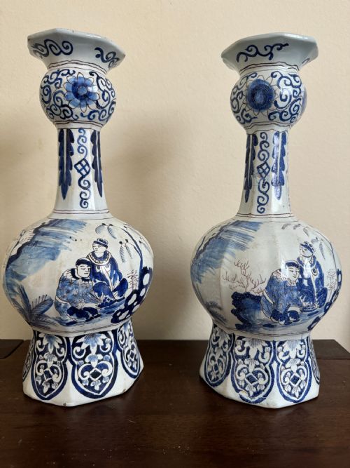 EARLY 18TH CENTURY PAIR OF DELFT VASES - ADDITIONAL PHOTO 7