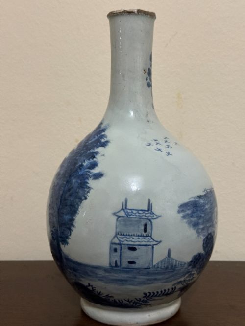 18TH CENTURY LAMBETH POTTERY DELFTWARE BOTTLE - ADDITIONAL PHOTO 3