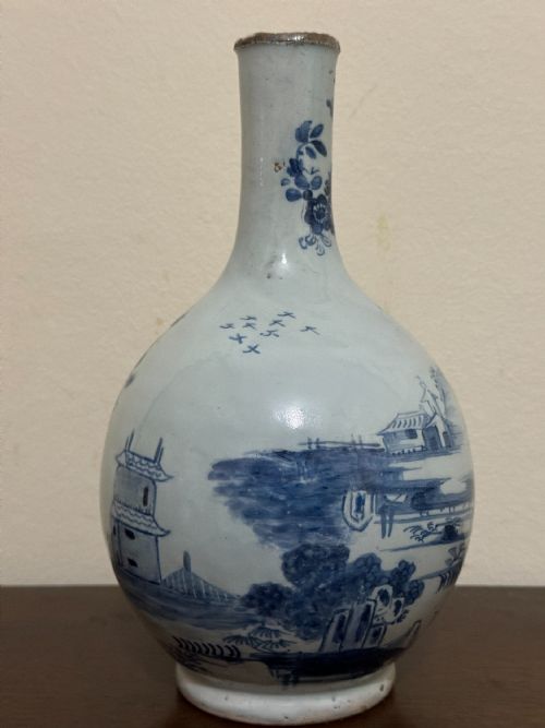 18TH CENTURY LAMBETH POTTERY DELFTWARE BOTTLE - ADDITIONAL PHOTO 4