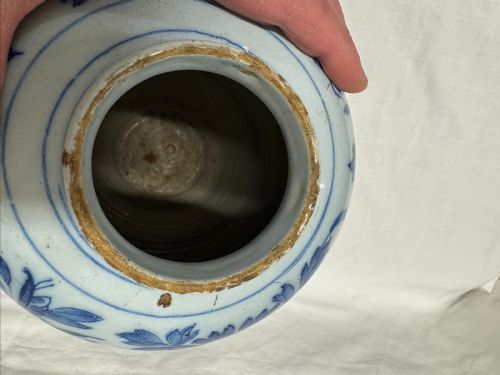 DELFT BLUE AND WHITE BALUSTER VASE - ADDITIONAL PHOTO 12