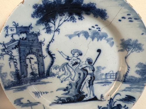 18TH CENTURY PAIR ENGLISH BLUE AND WHITE DELFT PLATES - ADDITIONAL PHOTO 4