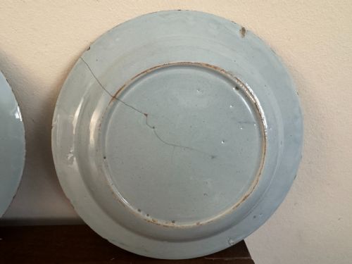 18TH CENTURY PAIR ENGLISH BLUE AND WHITE DELFT PLATES - ADDITIONAL PHOTO 7
