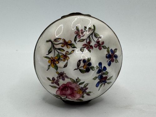 18TH CENTURY BILSTON ENAMEL PATCH BOX BONBONNIERE CIRCA 1780 - ADDITIONAL PHOTO 9