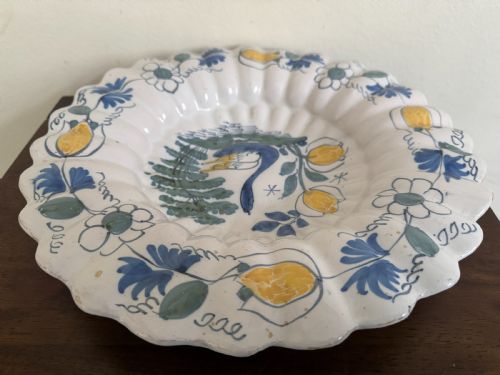 17TH CENTURY DUTCH DELFT LOBBED DISH - ADDITIONAL PHOTO 4