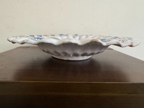 17TH CENTURY DUTCH DELFT LOBBED DISH - ADDITIONAL PHOTO 16