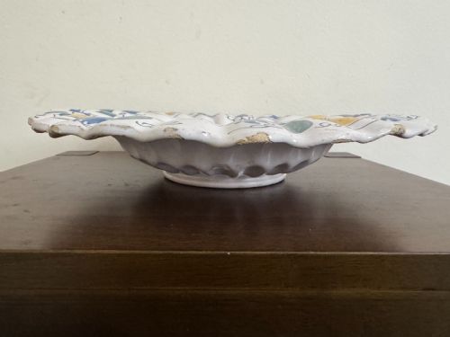 17TH CENTURY DUTCH DELFT LOBBED DISH - ADDITIONAL PHOTO 18