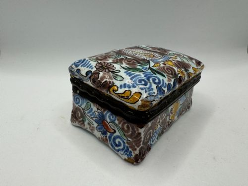 17TH CENTURY DUTCH DELFT SNUFF PATCH BOX - ADDITIONAL PHOTO 5
