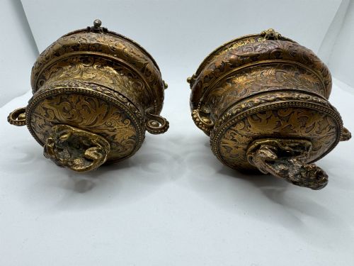PAIR GILTMETAL JEWELLERY CASKETS WITH DOG FINIALS C1880 - ADDITIONAL PHOTO 3