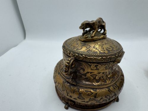 PAIR GILTMETAL JEWELLERY CASKETS WITH DOG FINIALS C1880 - ADDITIONAL PHOTO 8