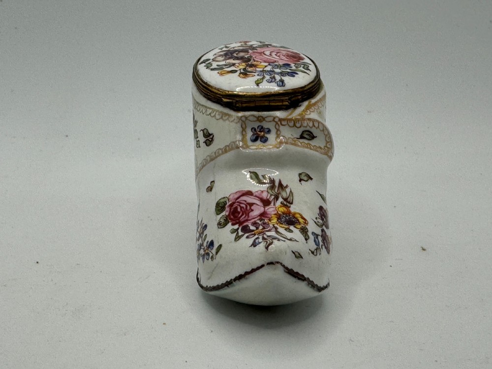 18th Century English Enamel Shoe Shape Bonbonniere View III