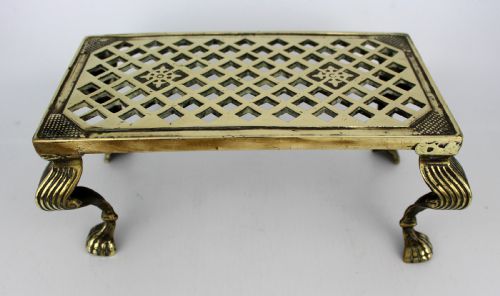 ANTIQUE BRASS TRIVET CIRCA 1900 - ADDITIONAL PHOTO 5