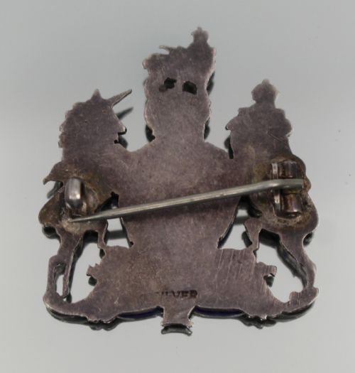 ANTIQUE SILVER ENAMEL ROYAL COAT OF ARMS BROOCH EARLY 20TH CENTURY - ADDITIONAL PHOTO 1