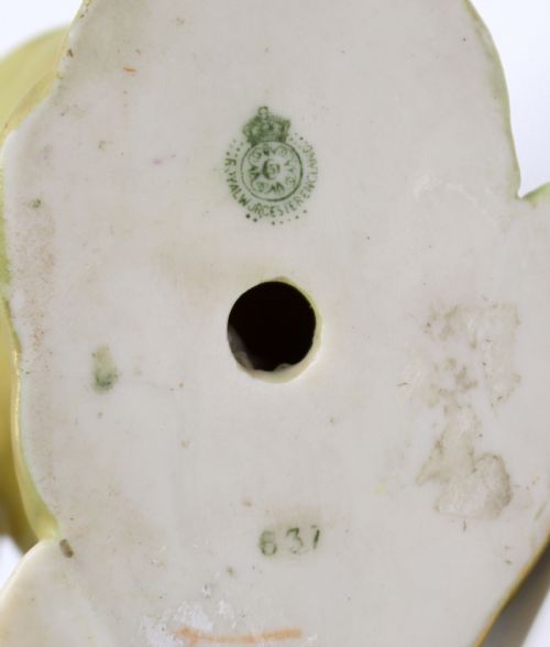 ROYAL WORCESTER PORCELAIN FIGURE KNEELING WATER CARRIER BY JAMES HADLEY C1910 - ADDITIONAL PHOTO 5