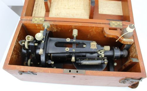 ER WATTS SON THEODOLITE IN ORIGINAL CASE DATED 1925 - ADDITIONAL PHOTO 10