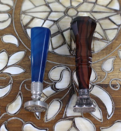 PAIR OF LATE 19TH C AGATE MONOGRAM WAX SEALS - ADDITIONAL PHOTO 3