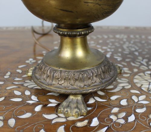 PAIR OF FRENCH GILT BRONZE URN LAMPS WITH PUTTI RELIEFS CIRCA 1900 - ADDITIONAL PHOTO 4