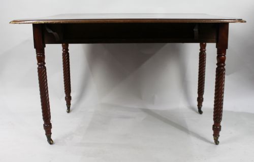 VICTORIAN MAHOGANY PEMBROKE TABLE - ADDITIONAL PHOTO 4