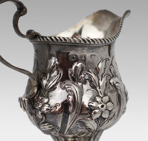 FINE SOLID SILVER CREAM JUG LONDON 1759 - ADDITIONAL PHOTO 10