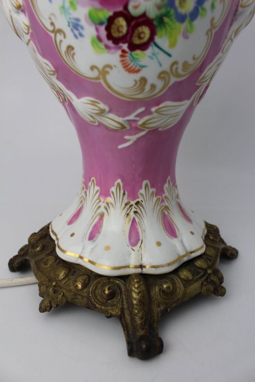 ANTIQUE HAND PAINTED PINK GROUND PORCELAIN TABLE LAMP C1890 - ADDITIONAL PHOTO 11