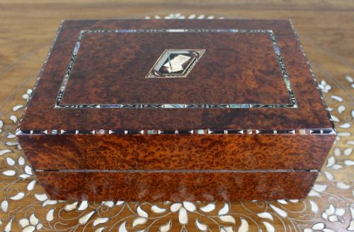 ANTIQUE REGENCY AMBOYNA MOTHEROFPEARL INLAID WRITING SLOPE C1830 - ADDITIONAL PHOTO 4