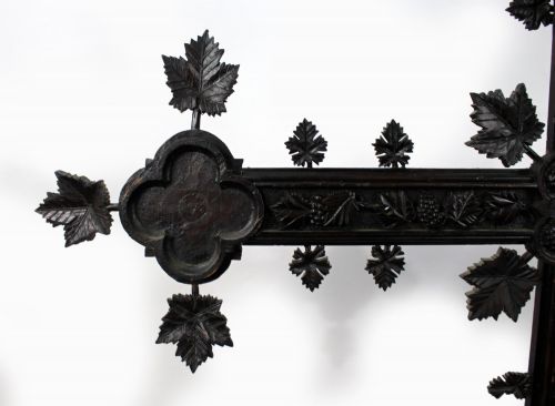 19TH CENTURY CARVED BLACK FOREST CROSS - ADDITIONAL PHOTO 5