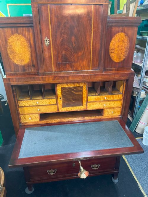 GEORGIAN MAHOGANY AND SATINWOOD INLAID SECRETAIRE CHEST C1800 - ADDITIONAL PHOTO 12