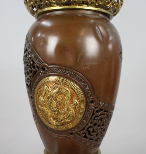 MEIJI PERIOD JAPANESE BRONZE OIL LAMP C1900 - ADDITIONAL PHOTO 9