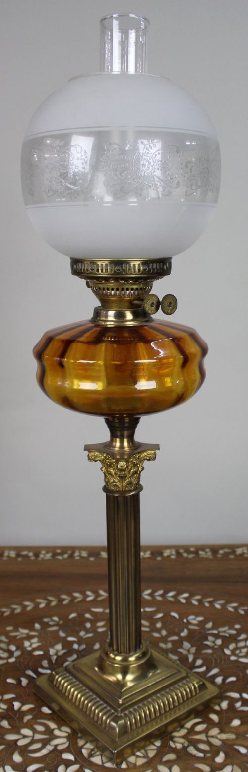 VICTORIAN BRASS OIL LAMP WITH AMBER GLASS FONT - ADDITIONAL PHOTO 3