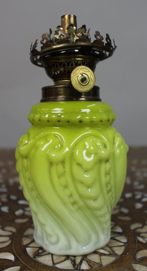 VICTORIAN YELLOW OPALINE GLASS OIL LAMP WITH BRASS BURNER - ADDITIONAL PHOTO 1