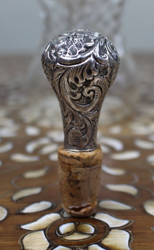 ANTIQUE SILVER MOUNTED CRYSTAL DECANTER - ADDITIONAL PHOTO 7