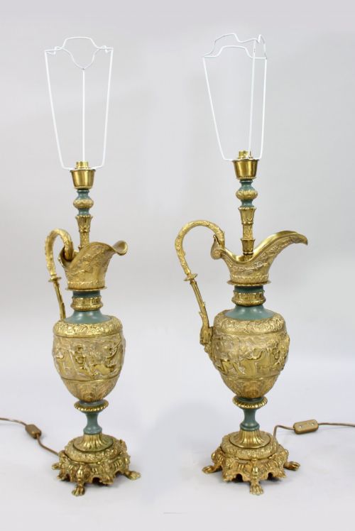 FINE PAIR OF LATE 19TH CENTURY GILT METAL EWER FORM TABLE LAMPS C1890 - ADDITIONAL PHOTO 1