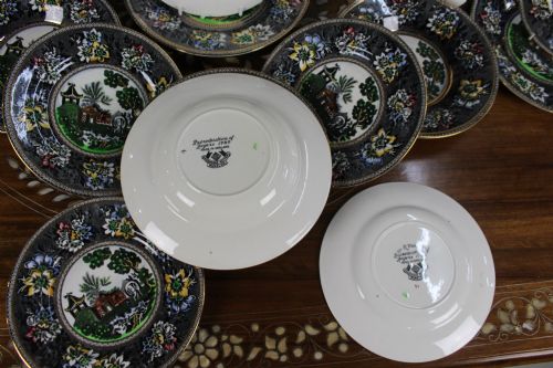 HATTERBRIDGE POTTERY REPRODUCTION OF ROGERS 1780 20PIECE DINNER SERVICE - ADDITIONAL PHOTO 8