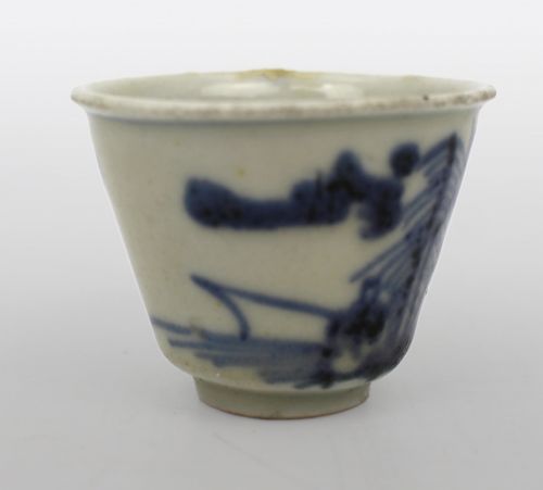 LATE QING CHINESE BLUE AND WHITE PORCELAIN TEACUP CIRCA 1880 - ADDITIONAL PHOTO 4