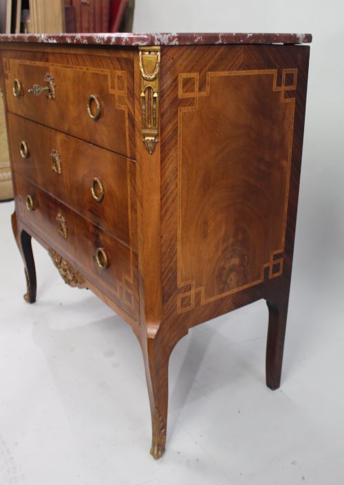 FRENCH LOUIS XVI STYLE MAHOGANY TULIPWOOD COMMODE WITH ROUGE MARBLE TOP - ADDITIONAL PHOTO 12