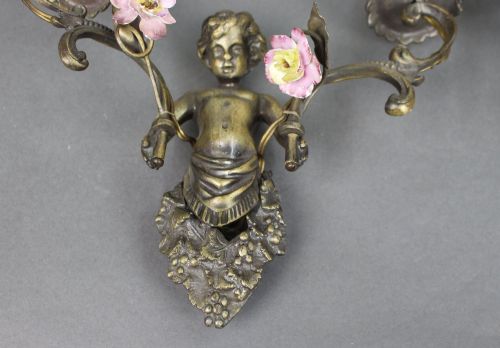 PAIR OF ANTIQUE FRENCH STYLE CHERUB WALL SCONCES WITH PORCELAIN FLOWERS - ADDITIONAL PHOTO 3