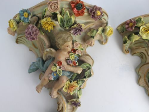PAIR OF MEISSEN STYLE ROCOCO REVIVAL PORCELAIN CHERUB WALL CORBELS - ADDITIONAL PHOTO 3