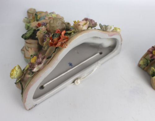 PAIR OF MEISSEN STYLE ROCOCO REVIVAL PORCELAIN CHERUB WALL CORBELS - ADDITIONAL PHOTO 6