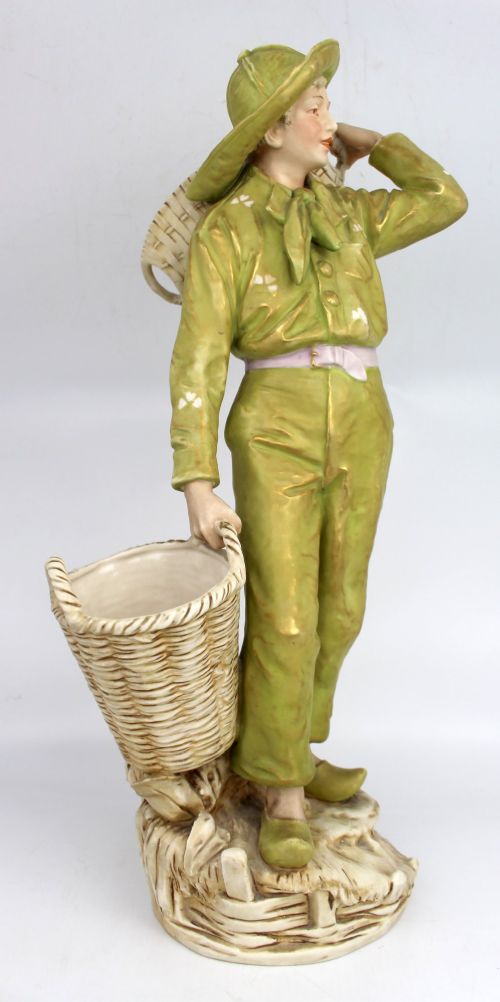 ANTIQUE ROYAL DUX BOHEMIA FIGURE MODEL 1009 CIRCA 1910 - ADDITIONAL PHOTO 1