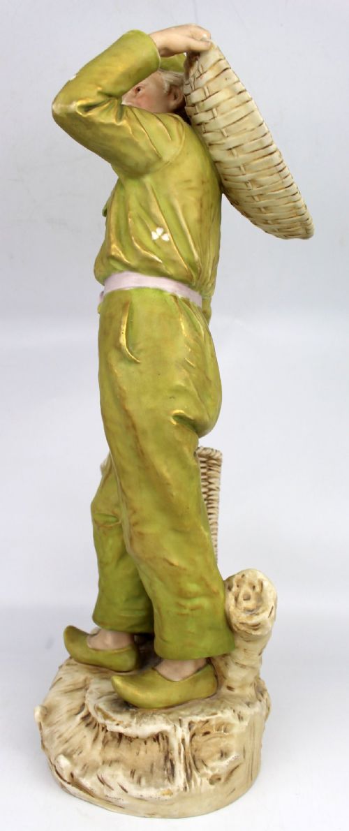 ANTIQUE ROYAL DUX BOHEMIA FIGURE MODEL 1009 CIRCA 1910 - ADDITIONAL PHOTO 4