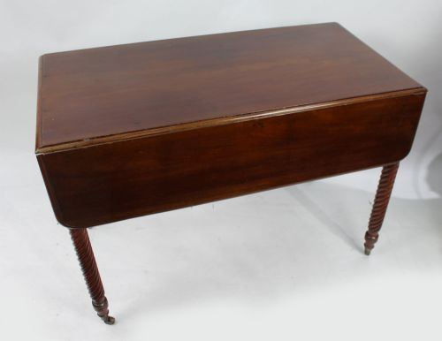VICTORIAN MAHOGANY PEMBROKE TABLE - ADDITIONAL PHOTO 1