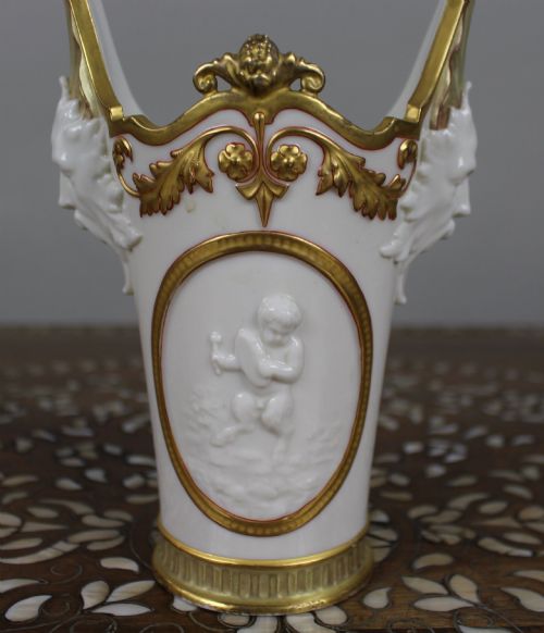 ROYAL WORCESTER EXHIBITION VASE RETAILED BY AB DANIELL SON 1884 - ADDITIONAL PHOTO 5