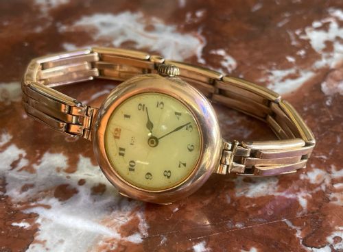 Early Rolex Wilsdorf & Davis 9ct Gold Bracelet Wristwatch, C.1919