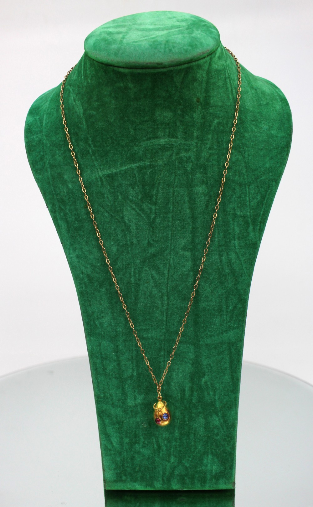 Antique Gold Egg Pendant Necklace with Ruby and Sapphire – Russian School, c.1880–1900 View II