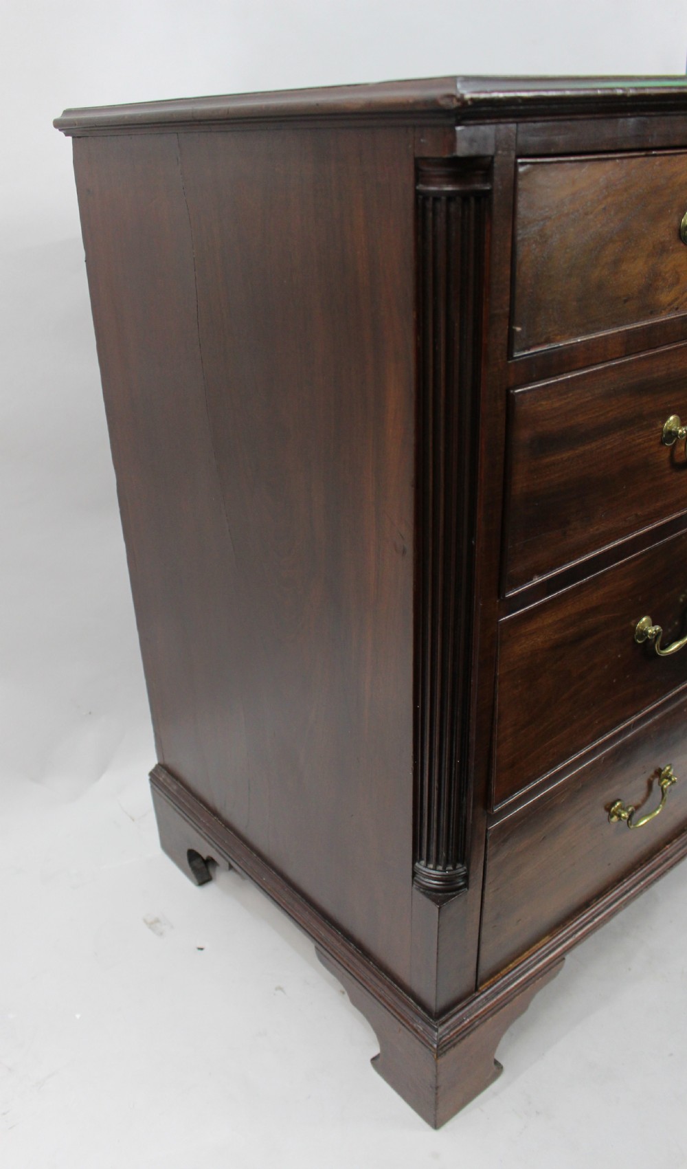 George III Cuban Mahogany Chest of Drawers c.1780 View V
