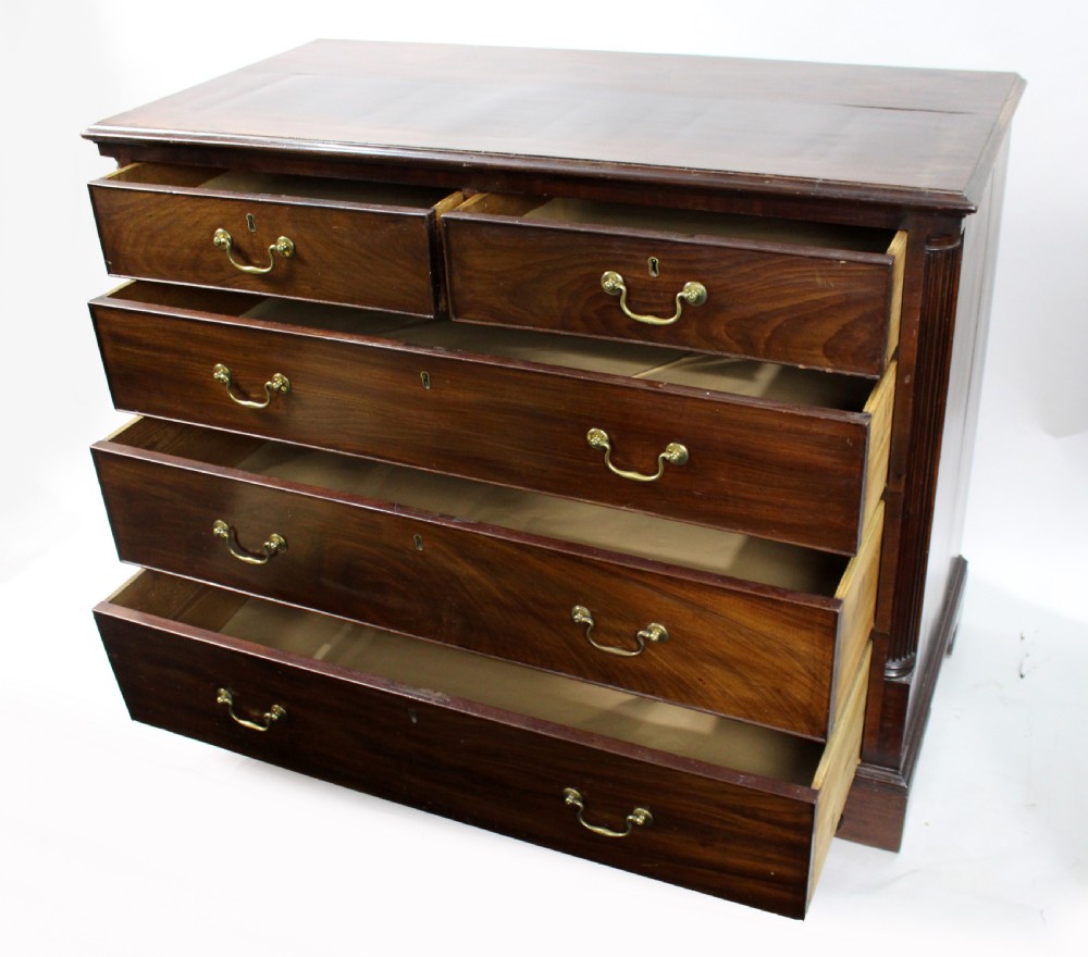 George III Cuban Mahogany Chest of Drawers c.1780 View VIII